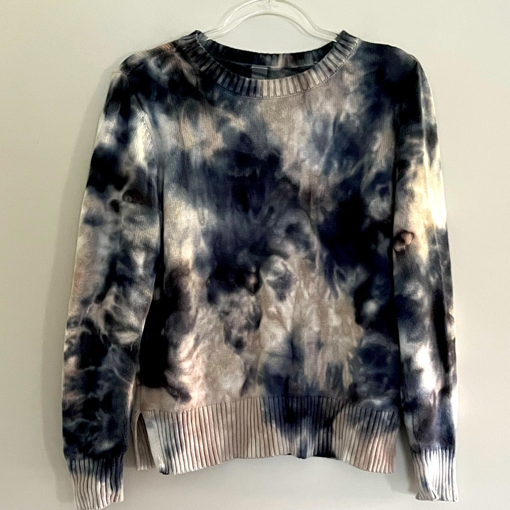 ZUDA | Med | Sweater
